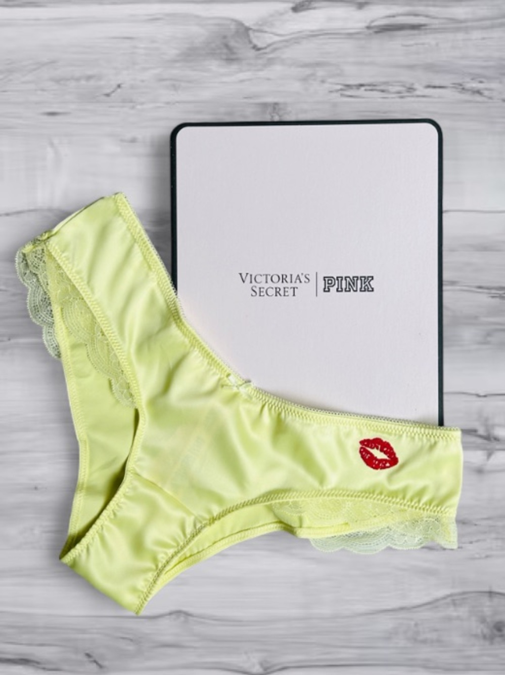 🆕💋 Sealed With A Kiss Cheeky Yellow Brazilian Panty Victoria’s Secret XS NWT